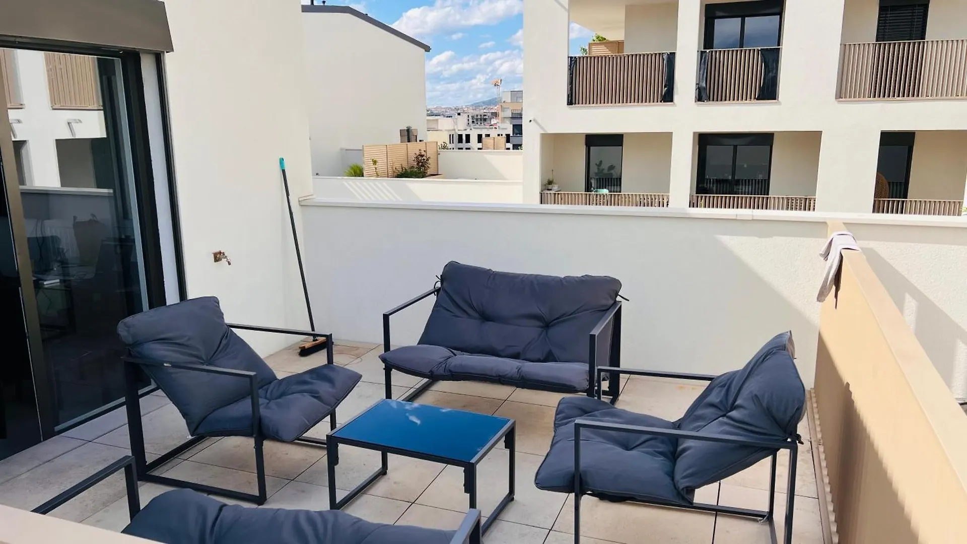 Appartement Luxueux De Haut Standing Au Coeur De Lyon Avec Une Terrasse Vue Sur La Ville Lumiere France